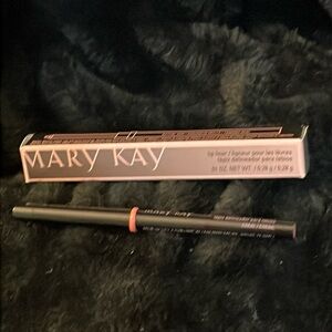 Mary Kay
Lip liner 
Coral 
.01 0Z.